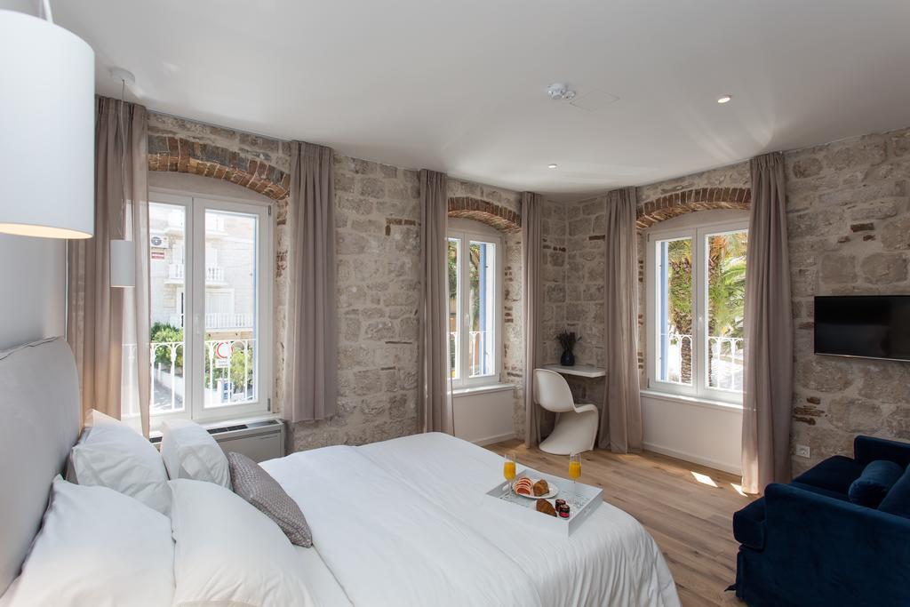 Bifora Heritage Hotel Трогір Екстер'єр фото